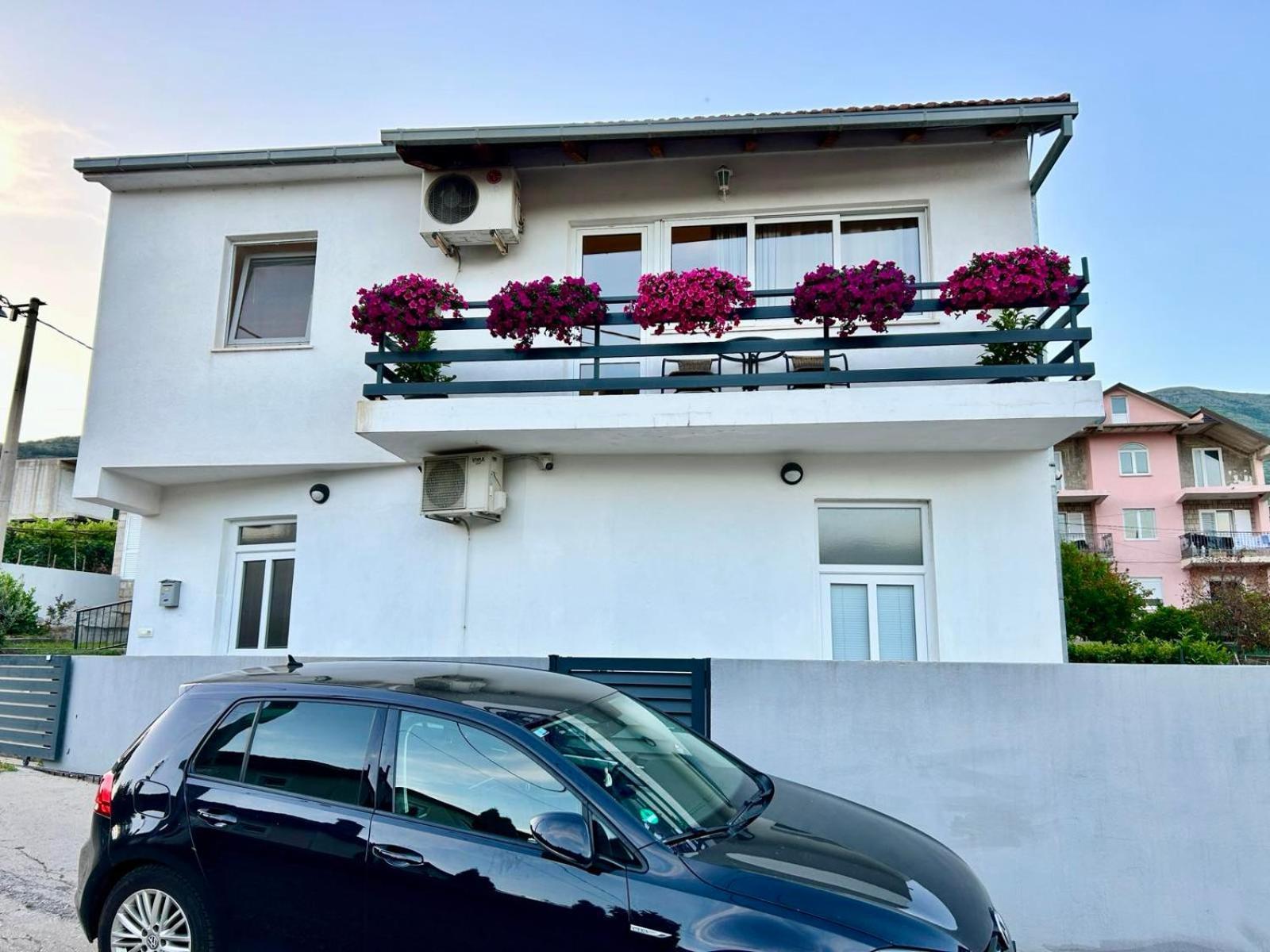 Apartmani Andric เทรบินเย ภายนอก รูปภาพ
